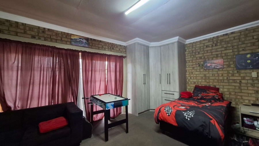 3 Bedroom Property for Sale in Clubville Mpumalanga