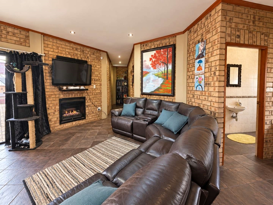 3 Bedroom Property for Sale in Clubville Mpumalanga