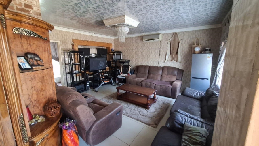 3 Bedroom Property for Sale in Mineralia Mpumalanga