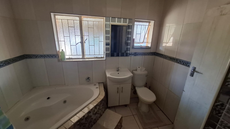 3 Bedroom Property for Sale in Mineralia Mpumalanga