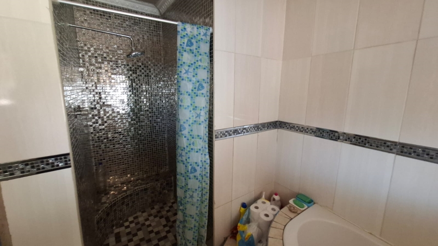 3 Bedroom Property for Sale in Mineralia Mpumalanga