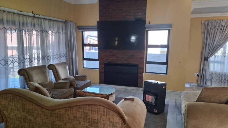 4 Bedroom Property for Sale in Aerorand Mpumalanga