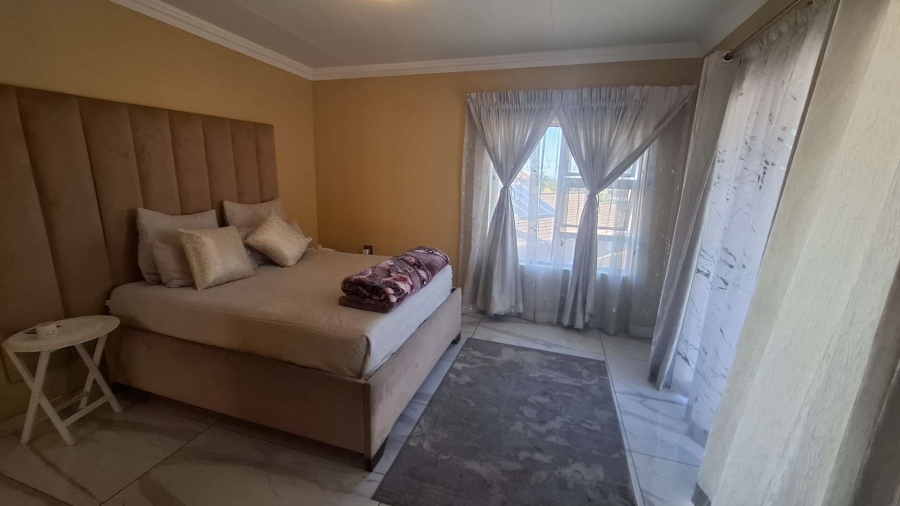 4 Bedroom Property for Sale in Aerorand Mpumalanga