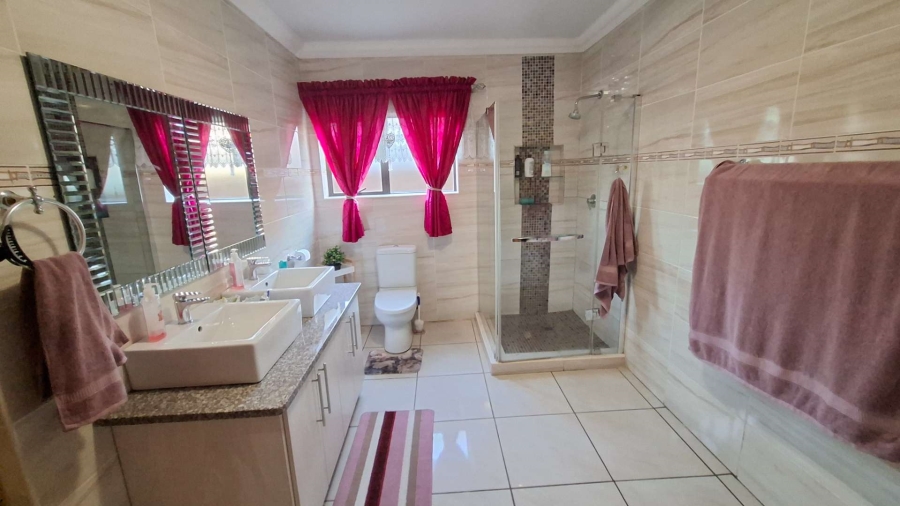 4 Bedroom Property for Sale in Roberts Estate Mpumalanga