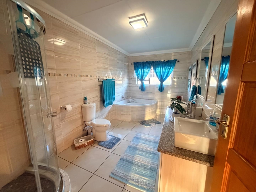 4 Bedroom Property for Sale in Roberts Estate Mpumalanga