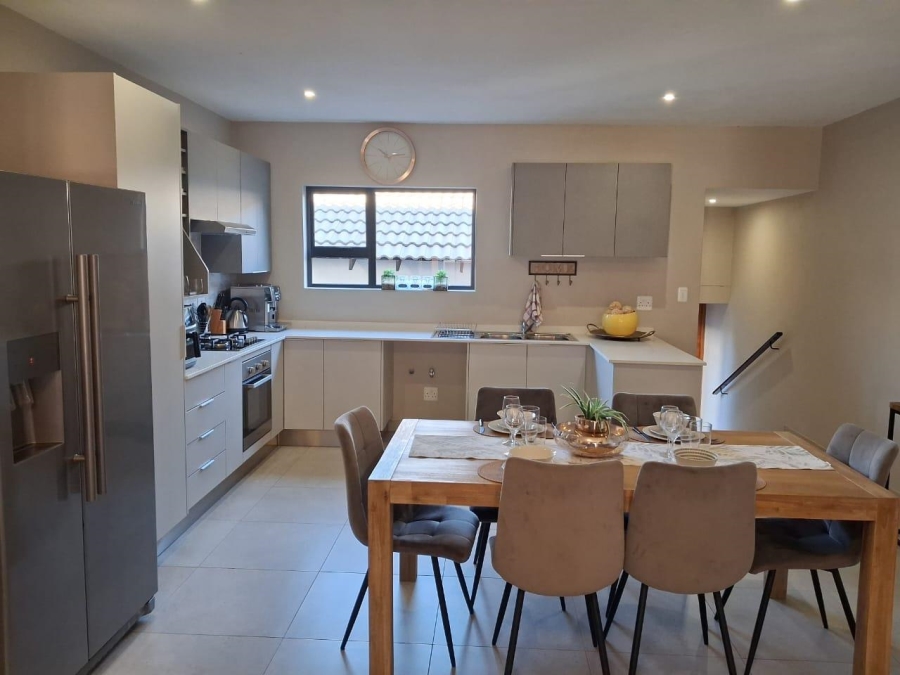 3 Bedroom Property for Sale in Stonehenge Mpumalanga