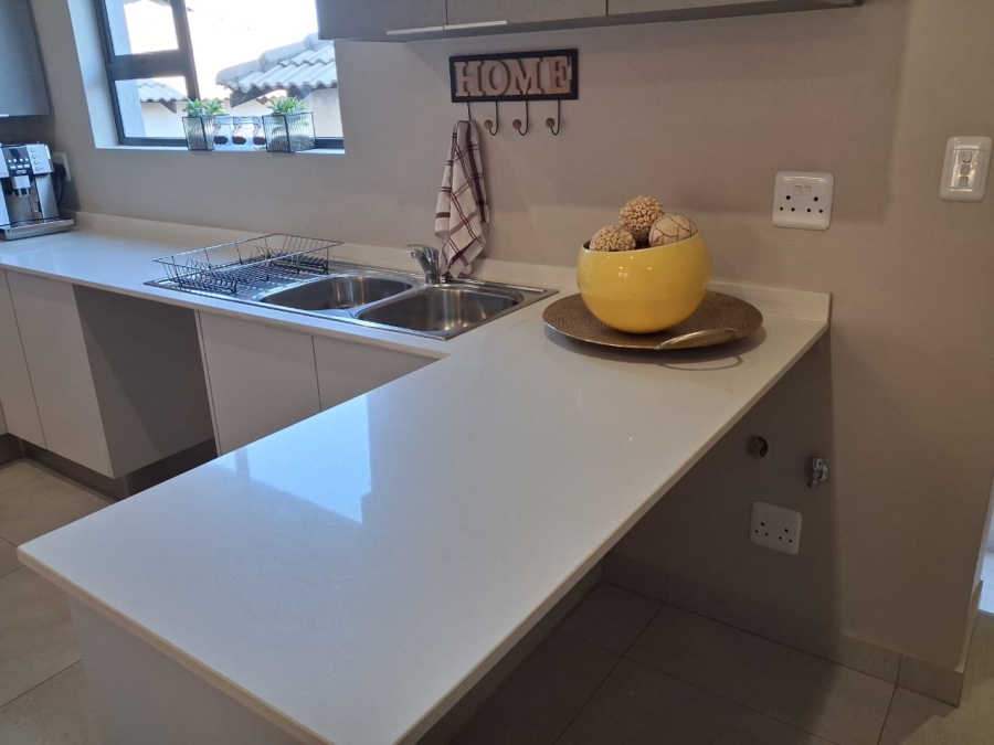 3 Bedroom Property for Sale in Stonehenge Mpumalanga