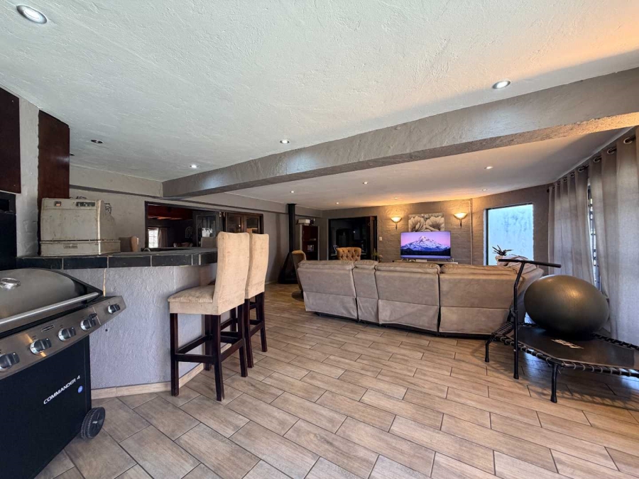 4 Bedroom Property for Sale in Aerorand Mpumalanga