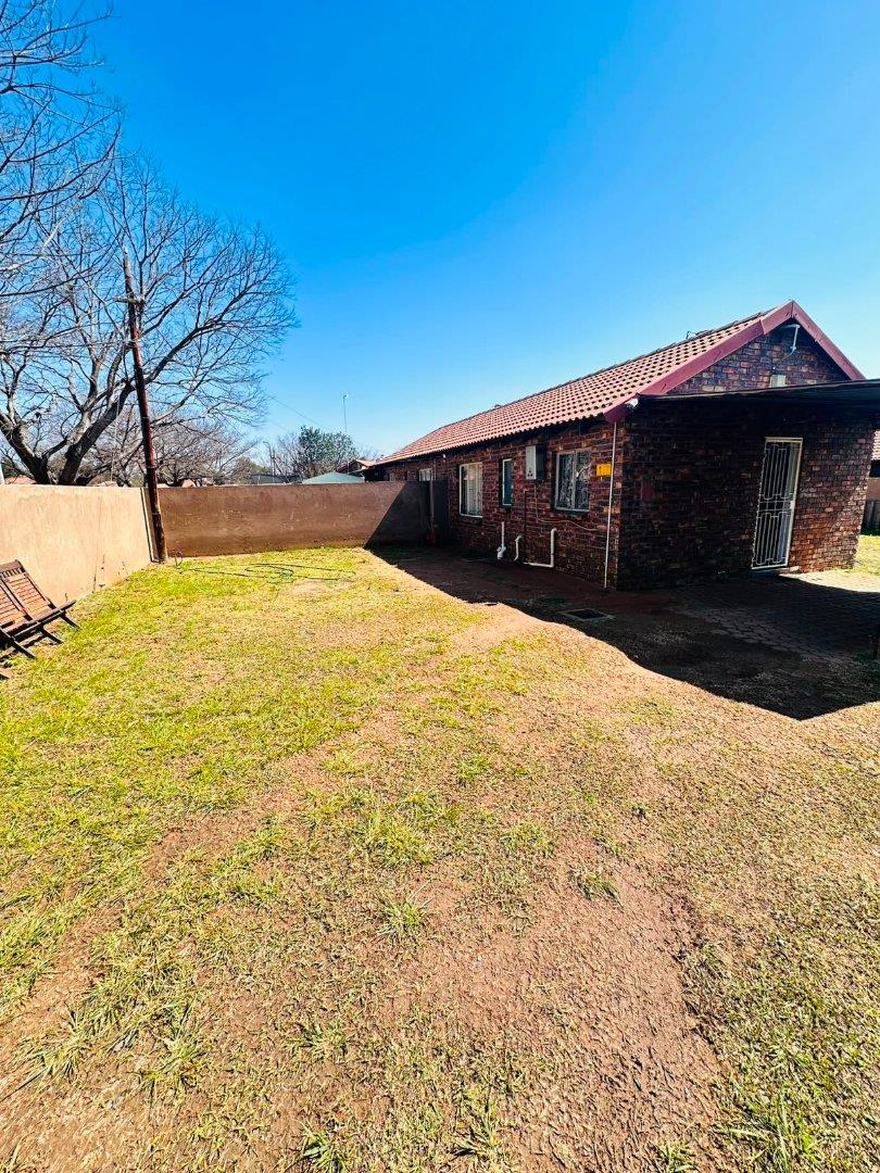 2 Bedroom Property for Sale in Mineralia Mpumalanga