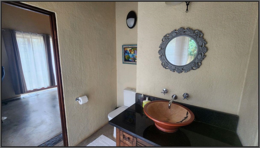 To Let 4 Bedroom Property for Rent in White River Mpumalanga