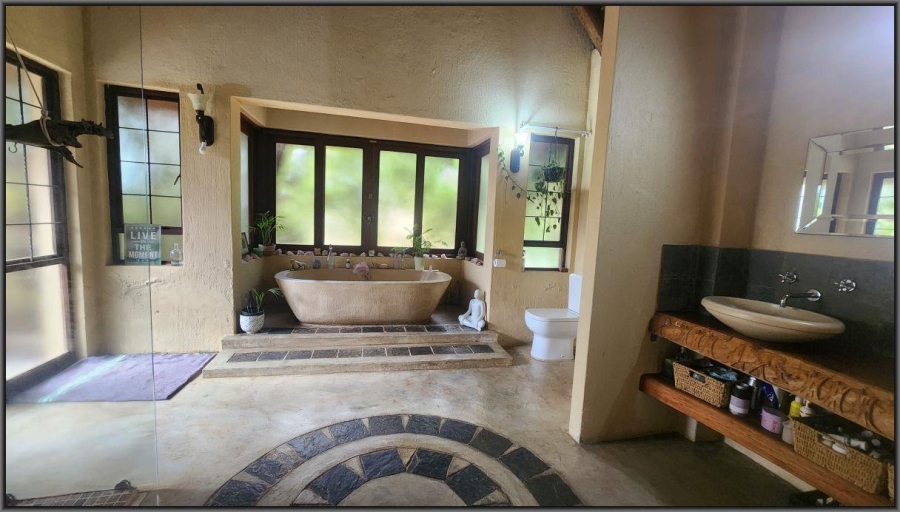 To Let 4 Bedroom Property for Rent in White River Mpumalanga