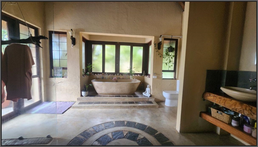To Let 4 Bedroom Property for Rent in White River Mpumalanga
