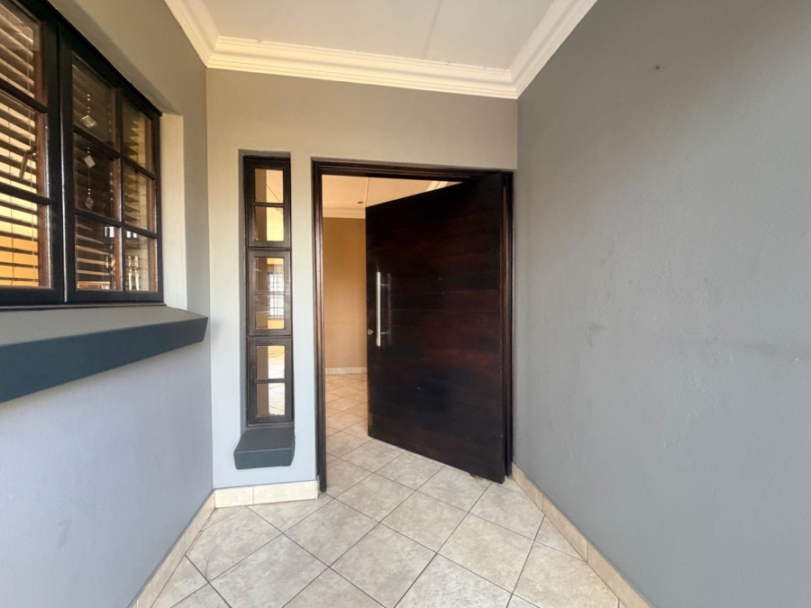 To Let 3 Bedroom Property for Rent in Aerorand Mpumalanga