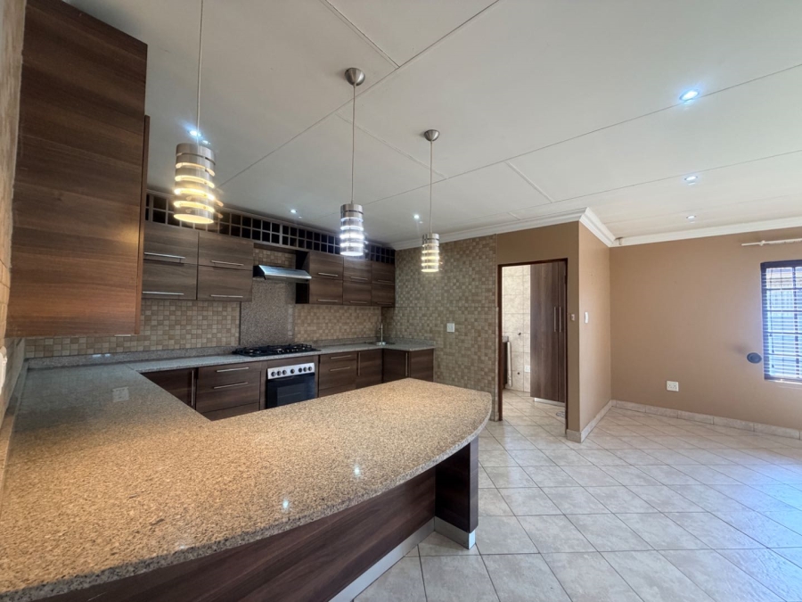 To Let 3 Bedroom Property for Rent in Aerorand Mpumalanga