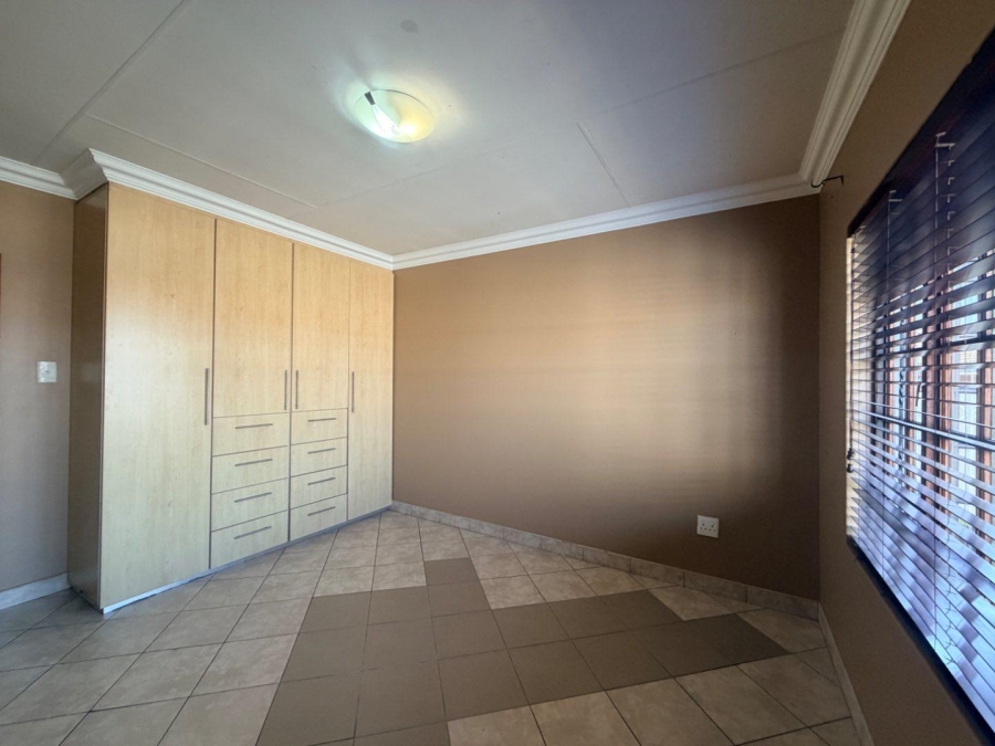 To Let 3 Bedroom Property for Rent in Aerorand Mpumalanga