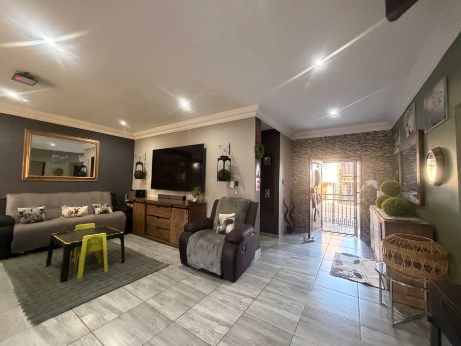 4 Bedroom Property for Sale in Aerorand Mpumalanga