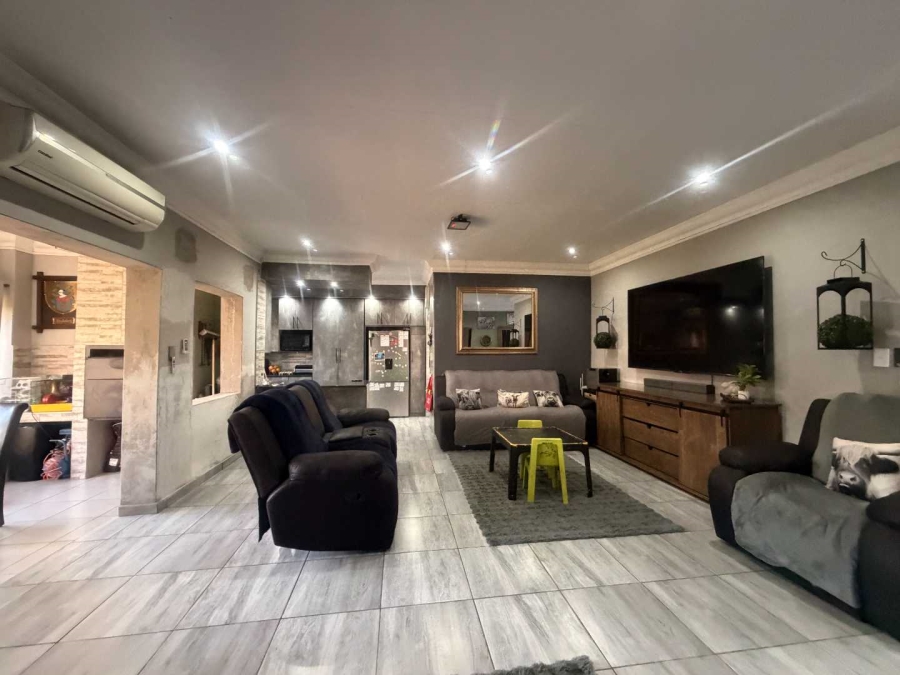 4 Bedroom Property for Sale in Aerorand Mpumalanga