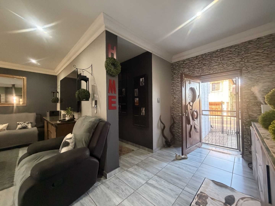 4 Bedroom Property for Sale in Aerorand Mpumalanga