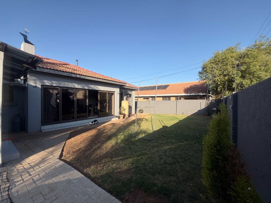 4 Bedroom Property for Sale in Aerorand Mpumalanga