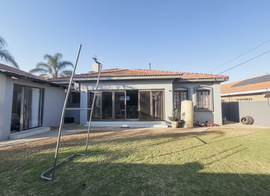 4 Bedroom Property for Sale in Aerorand Mpumalanga
