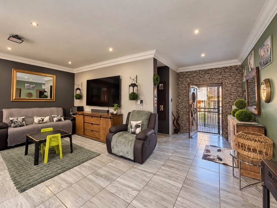 4 Bedroom Property for Sale in Aerorand Mpumalanga
