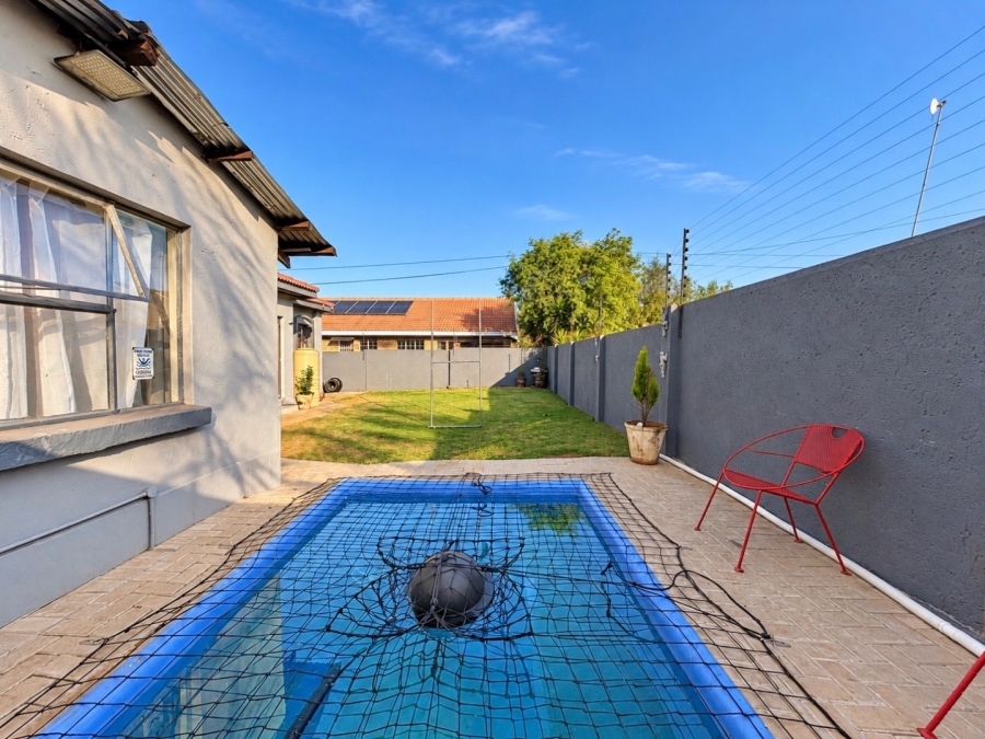 4 Bedroom Property for Sale in Aerorand Mpumalanga