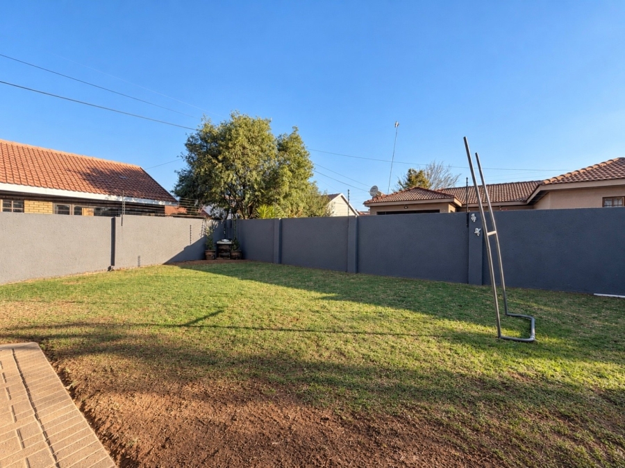 4 Bedroom Property for Sale in Aerorand Mpumalanga