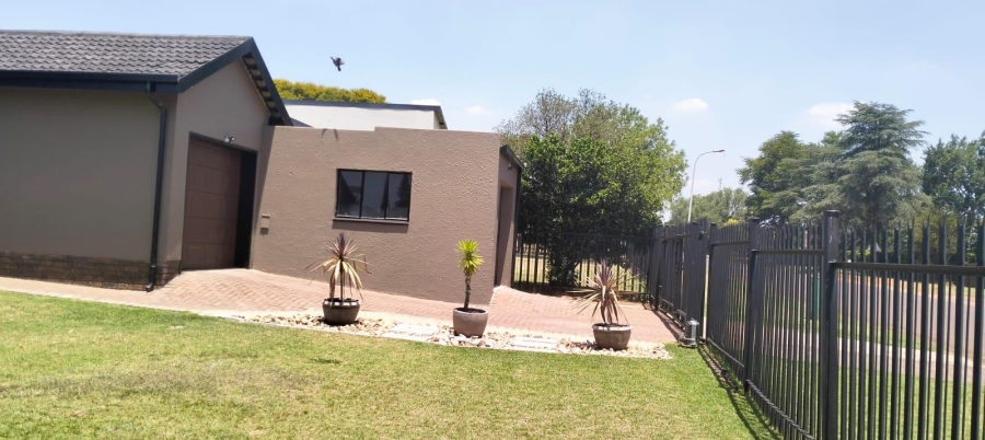 To Let 3 Bedroom Property for Rent in Kanonkop Mpumalanga