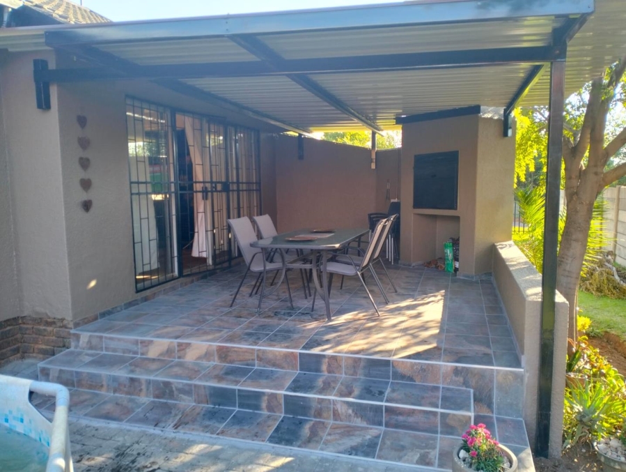To Let 3 Bedroom Property for Rent in Kanonkop Mpumalanga