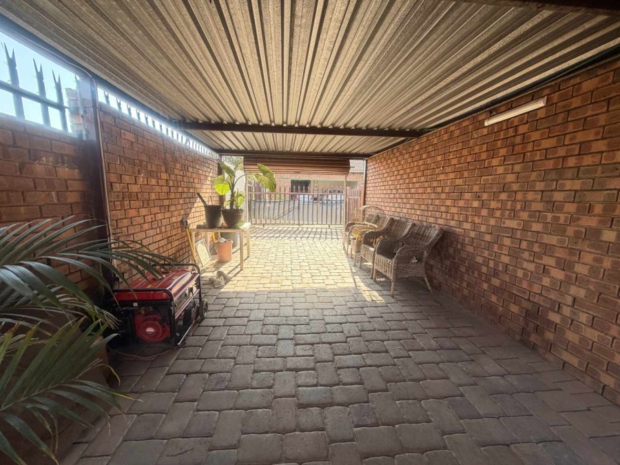 3 Bedroom Property for Sale in Reyno Ridge Mpumalanga