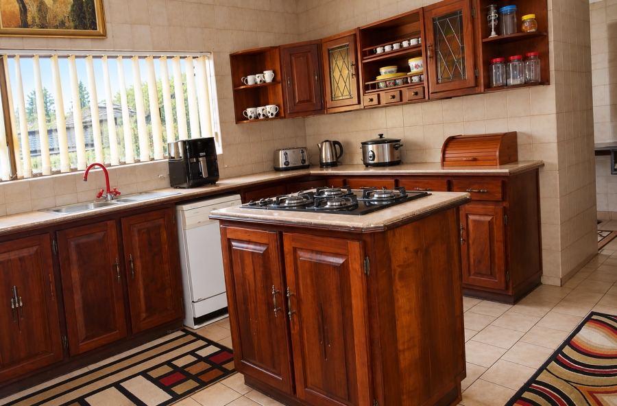 To Let 7 Bedroom Property for Rent in Reyno Ridge Mpumalanga