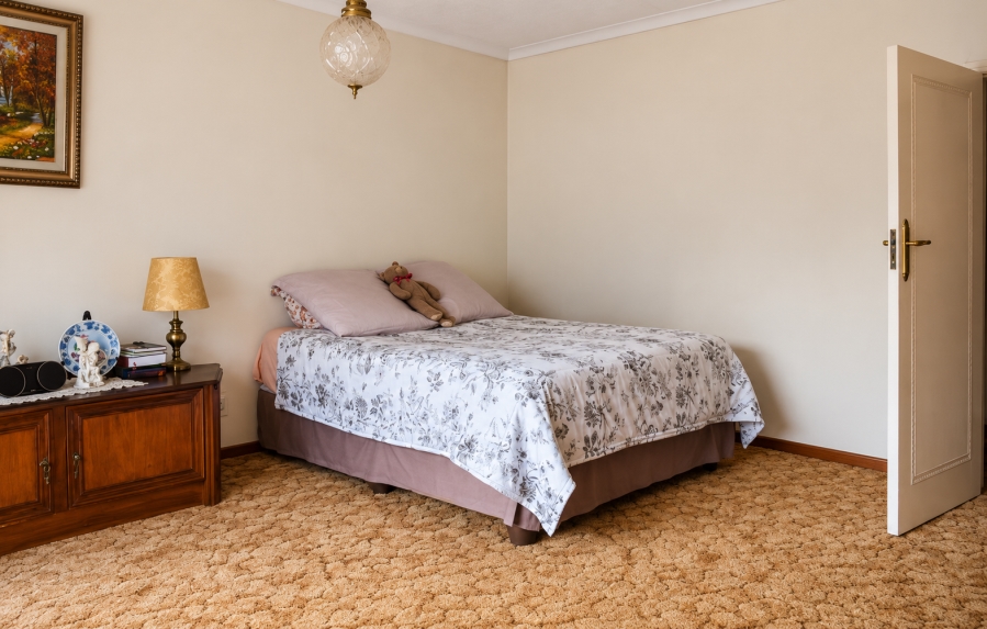 To Let 7 Bedroom Property for Rent in Reyno Ridge Mpumalanga