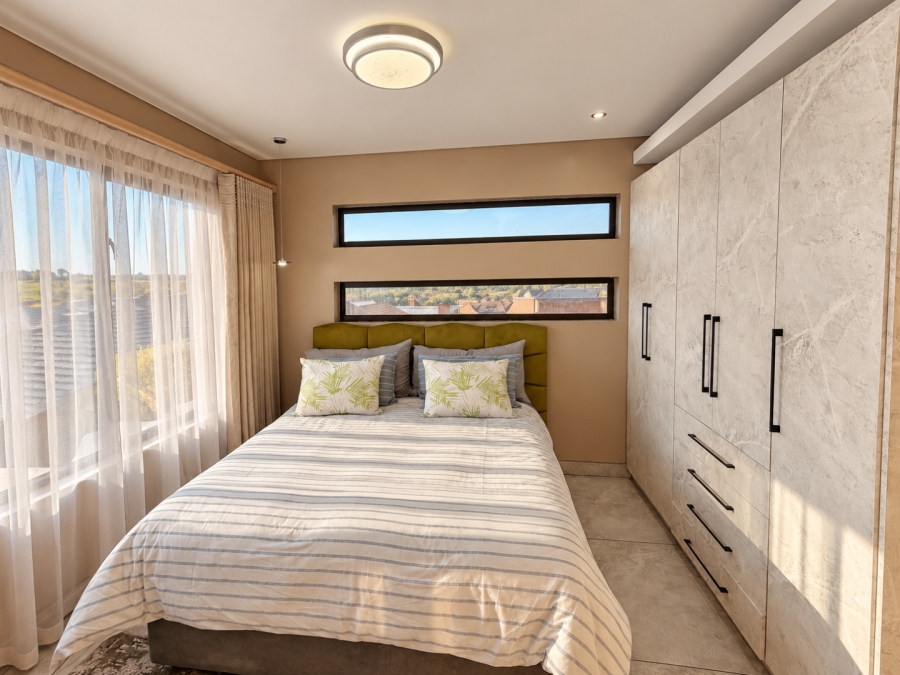 5 Bedroom Property for Sale in Roberts Estate Mpumalanga