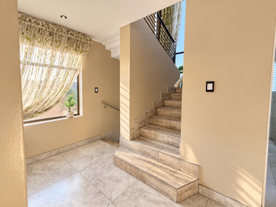 5 Bedroom Property for Sale in Roberts Estate Mpumalanga