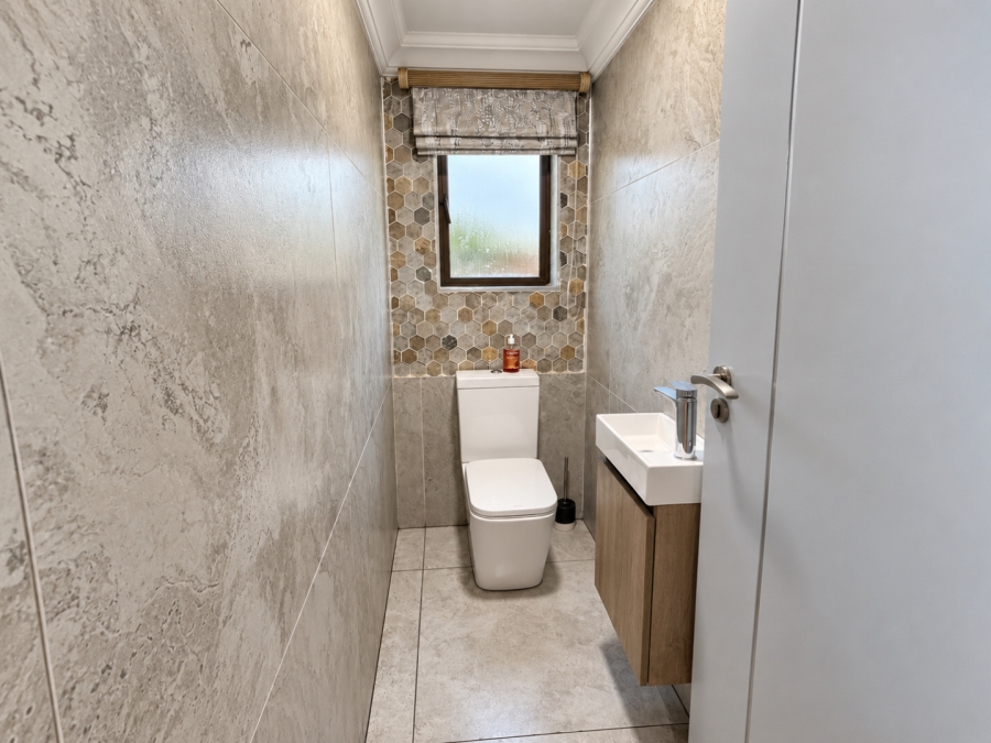 5 Bedroom Property for Sale in Roberts Estate Mpumalanga