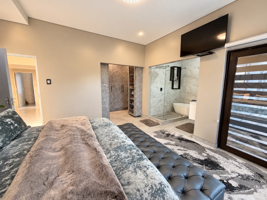 5 Bedroom Property for Sale in Roberts Estate Mpumalanga