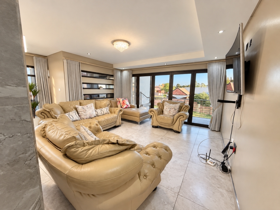 5 Bedroom Property for Sale in Roberts Estate Mpumalanga