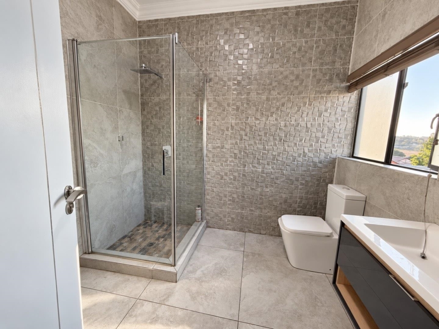 5 Bedroom Property for Sale in Roberts Estate Mpumalanga