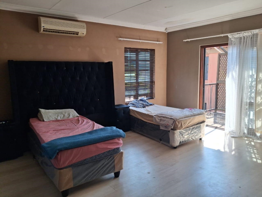 4 Bedroom Property for Sale in Stonehenge Mpumalanga