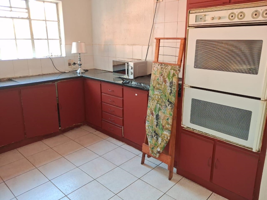 10 Bedroom Property for Sale in Sonheuwel Mpumalanga