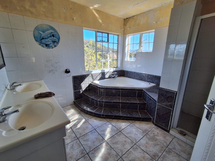 10 Bedroom Property for Sale in Sonheuwel Mpumalanga