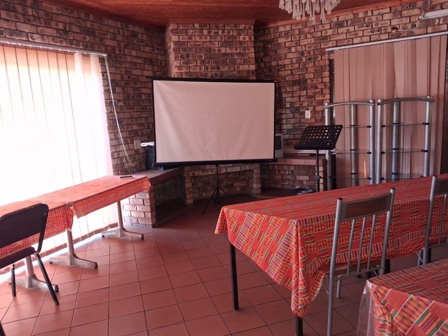 10 Bedroom Property for Sale in Sonheuwel Mpumalanga