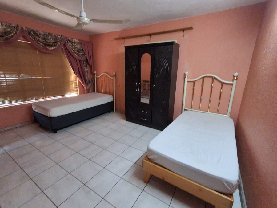 10 Bedroom Property for Sale in Sonheuwel Mpumalanga