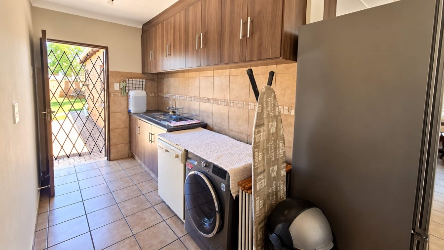 3 Bedroom Property for Sale in Aerorand Mpumalanga