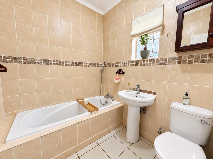 5 Bedroom Property for Sale in Kanonkop Mpumalanga