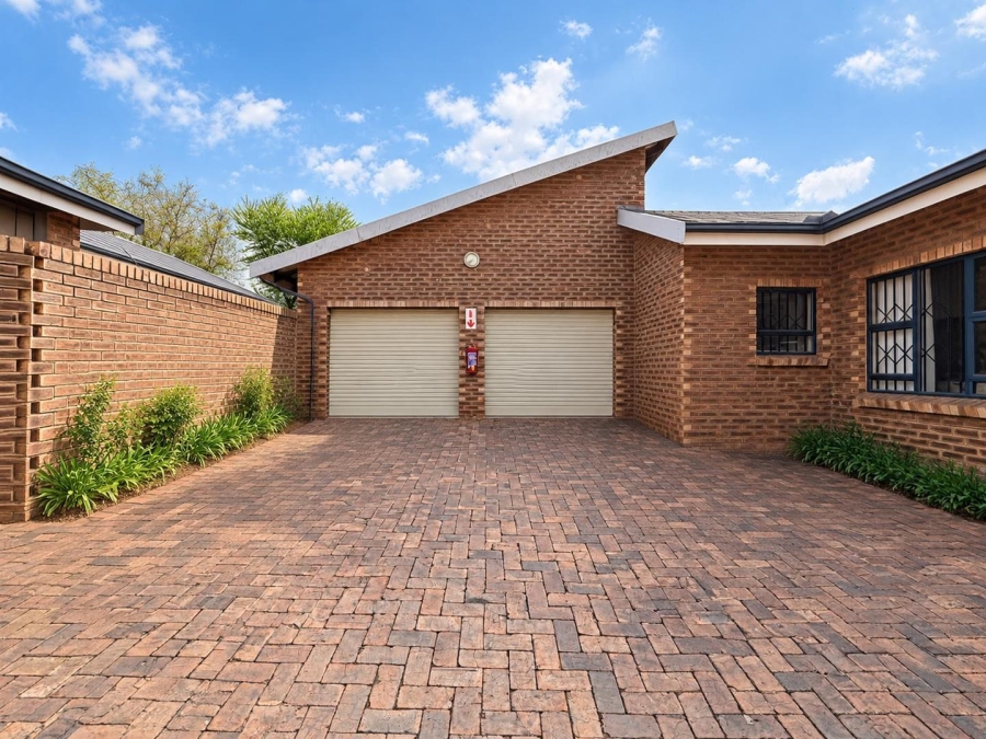 3 Bedroom Property for Sale in Middelburg Central Mpumalanga