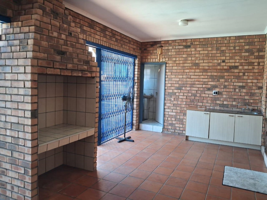 4 Bedroom Property for Sale in Nelspruit Mpumalanga