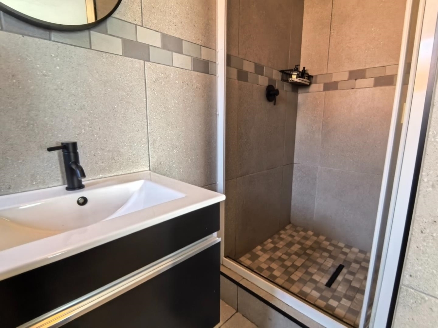 1 Bedroom Property for Sale in Nelspruit Mpumalanga