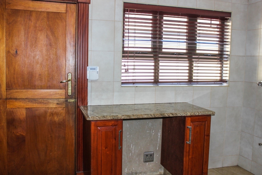 12 Bedroom Property for Sale in Aerorand Mpumalanga