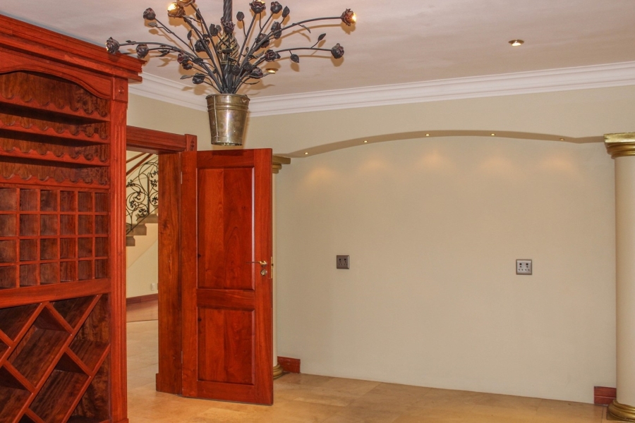 12 Bedroom Property for Sale in Aerorand Mpumalanga